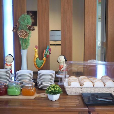 We Briza Hotel Chiangmai Chiang Mai Esterno foto